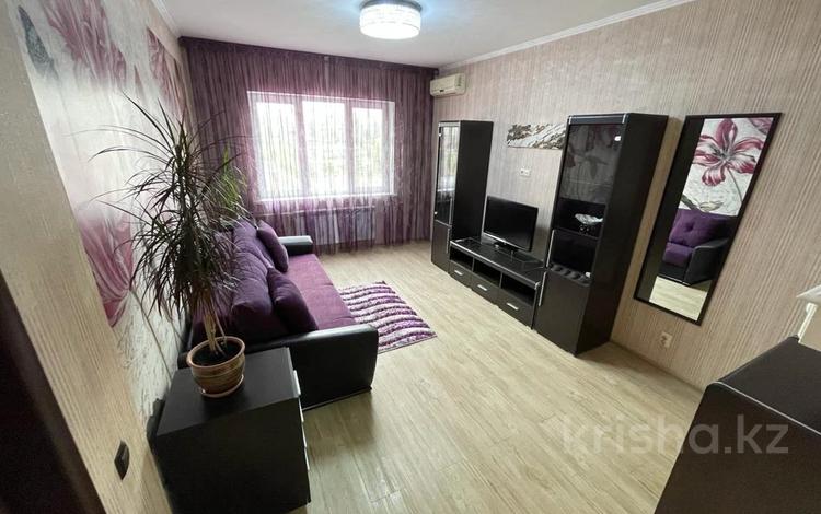 1-комнатная квартира, 41 м², 3/9 этаж, мкр Аксай-4 54 за 26.5 млн 〒 в Алматы, Ауэзовский р-н — фото 3