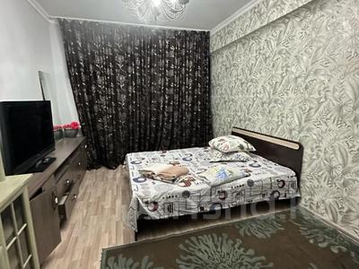 2-комнатная квартира, 53 м², 9/9 этаж, Молдагуловой за ~ 33 млн 〒 в Алматы, Алмалинский р-н
