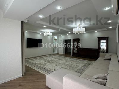 4-бөлмелі пәтер · 185 м² · 2/5 қабат, мкр. Алтын орда, Санкибай батыра 28 б, бағасы: 70 млн 〒 в Актобе