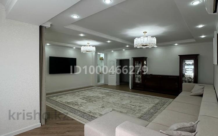 4-бөлмелі пәтер · 185 м² · 2/5 қабат, мкр. Алтын орда, Санкибай батыра 28 б, бағасы: 70 млн 〒 в Актобе — фото 2