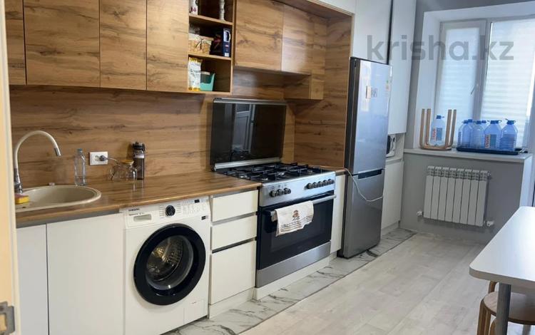 2-бөлмелі пәтер · 60 м² · 7/7 қабат, Алтын Орда, бағасы: 25 млн ₸ в Актобе — фото 2