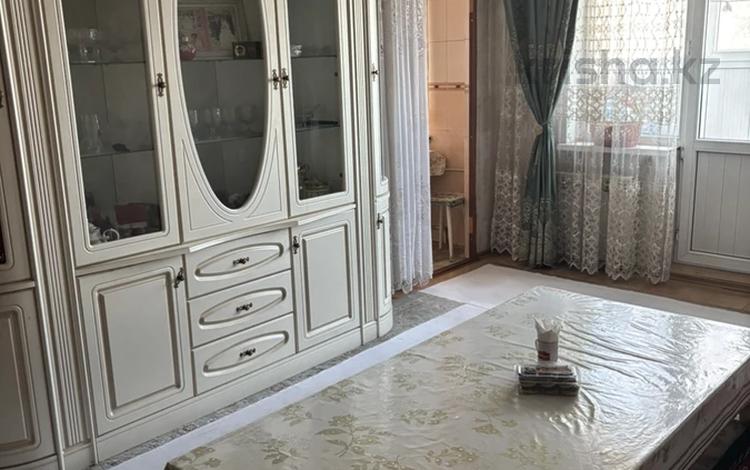 3-комнатная квартира · 62 м² · 4/5 этаж, Айбергенова 5 за 19 млн ₸ в Шымкенте, Аль-Фарабийский р-н — фото 2