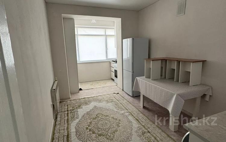 1-бөлмелі пәтер · 37.4 м² · 5/5 қабат, 18 19, бағасы: 10 млн ₸ в Актау, 18-й мкр  — фото 2