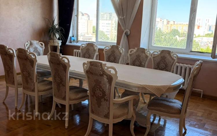 7-бөлмелі пәтер · 320 м² · 7/9 қабат, Мамбетова 2\1 — Набережная реки «Есиль», мост «Атырау», бағасы: 900 000 ₸ в Астане, Сарыарка р-н — фото 39