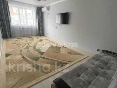 2-бөлмелі пәтер, 65 м², 9/10 қабат ай сайын, мкр Нурсая 15, бағасы: 200 000 〒 в Атырау, мкр Нурсая