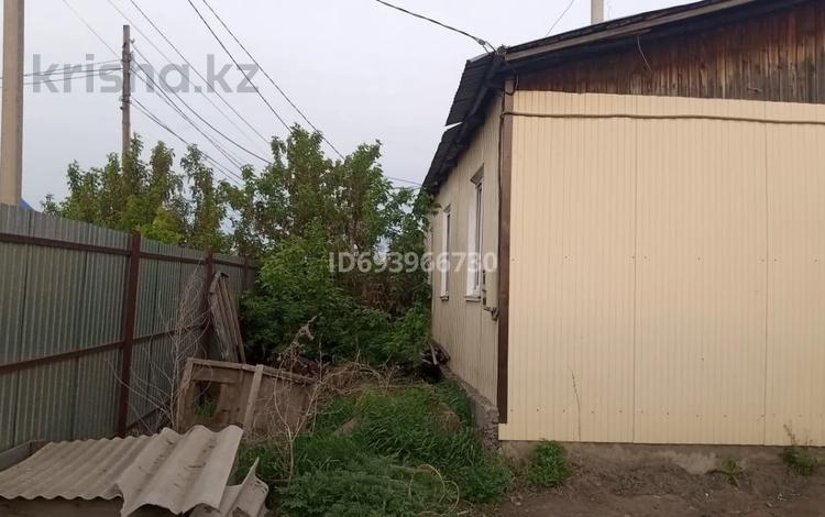 Отдельный дом · 4 комнаты · 90 м² · 10.5 сот., СМП-4 40 кв 1 за 17 млн ₸ в Костанае — фото 2