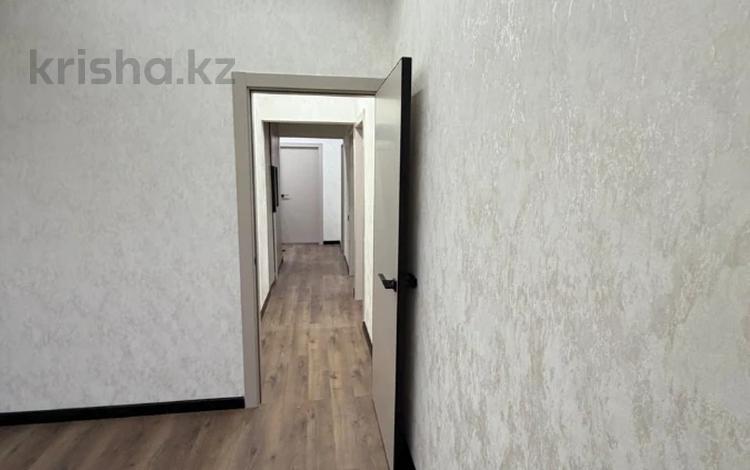 3-комнатная квартира · 74 м² · 5/9 этаж, мкр Аксай-2 за 47 млн ₸ в Алматы, Ауэзовский р-н — фото 2