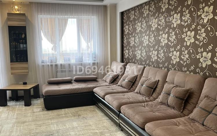 3-бөлмелі пәтер · 90.1 м² · 7/15 қабат, мкр Новый Город, Абая 61/2, бағасы: 42 млн ₸ в Караганде, Казыбек би р-н — фото 2