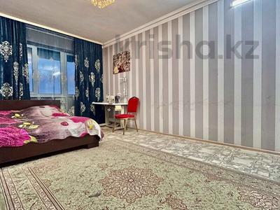 3-комнатная квартира, 120 м², 10/13 этаж, Толе би за 42.5 млн 〒 в Алматы, Алмалинский р-н