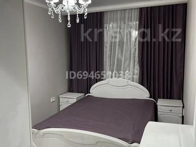 Тәулігіне пәтерлер в Жетысу обл.: 2-бөлмелі пәтер · 58 м² · 3/5 қабат, Каблиса жырау 215 — На против бассейна, бағасы: 12 000 〒 2-бөлмелі пәтер · 58 м² · 3/5 қабат, Каблиса жырау 215 — На против бассейна, бағасы: 12 000 〒 в Талдыкоргане