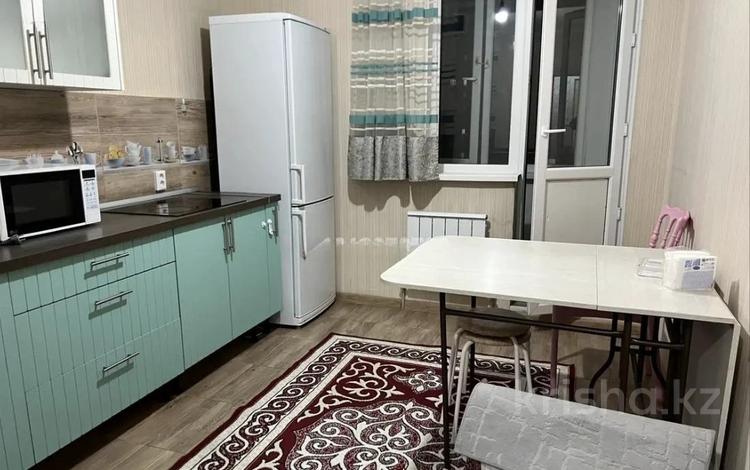 2-бөлмелі пәтер · 60 м² · 7/14 қабат, Ақбұлақ ш/а., 1-я улица, бағасы: 34.5 млн ₸ в Алматы, Алатауский р-н — фото 4