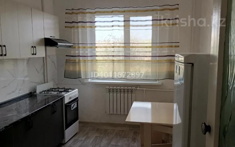 1-бөлмелі пәтер · 40.3 м² · 4/9 қабат, мкр Аксай-5 18, бағасы: 28 млн ₸ в Алматы, Ауэзовский р-н — фото 2