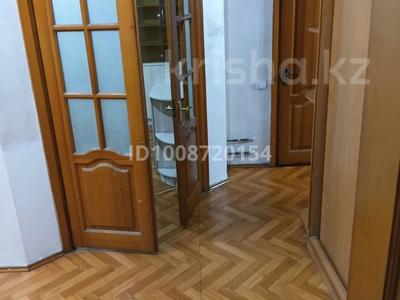 2-комнатная квартира · 55 м² · 2/9 этаж, Жібек жолы 81 за 15 000 ₸ в Алматы, Алмалинский р-н