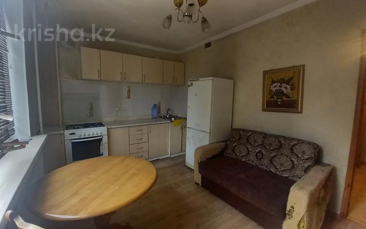 1-комнатная квартира · 42 м² · 3/9 этаж, мкр Жетысу-3 за 180 000 ₸ в Алматы, Ауэзовский р-н — фото 2