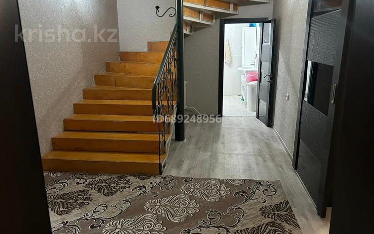 Отдельный дом · 4 комнаты · 170 м² · 4 сот., Бияшева за 37 млн 〒 в Уральске — фото 2