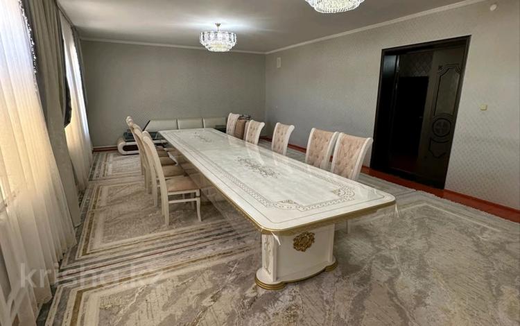 Отдельный дом · 13 комнат · 400 м² · 10 сот., Ұзақбай Құлымбетов 6 — Сатурн за 45 млн ₸ в  — фото 2