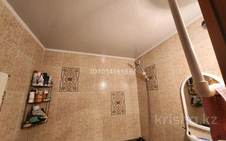 3-комнатная квартира · 60 м² · 7/8 этаж, мкр Новый Город 77а — рынок Алтын арба за 21 млн ₸ в Караганде, Казыбек би р-н — фото 17