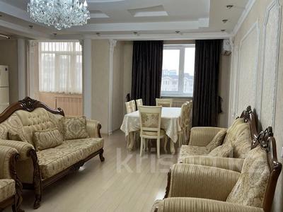 2-комнатная квартира, 115 м², 4/6 этаж, Жамакаева — Аль-Фараби за 115 млн 〒 в Алматы, Медеуский р-н