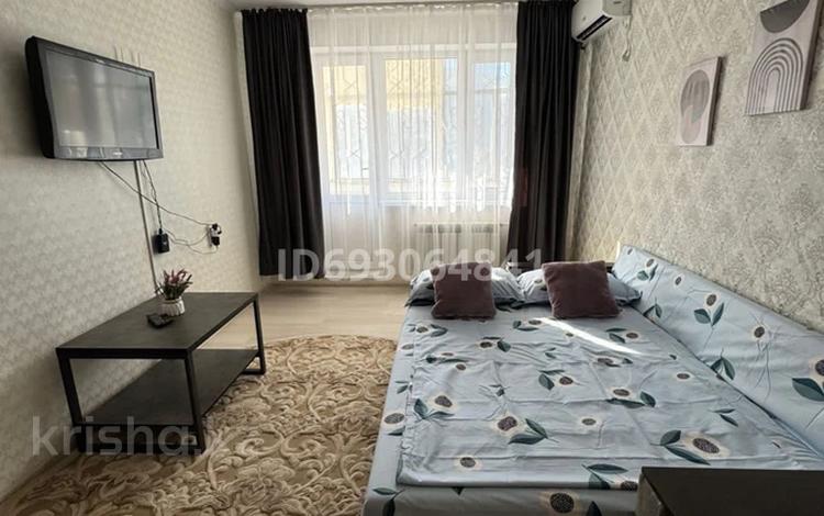 1-комнатная квартира · 40 м² · 2/5 этаж, проспект Абилкайыр хана 58/1 за 10 000 ₸ в Актобе — фото 30