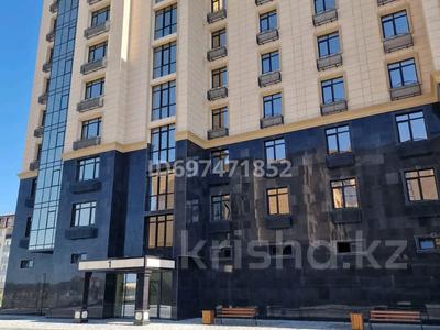 2-комнатная квартира · 87.1 м² · 9/10 этаж, мкр Нурсая, Елорда 19а за 34.5 млн 〒 в Атырау