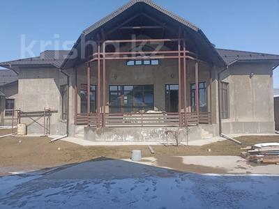 Отдельный дом · 4 комнаты · 200 м² · 10 сот., мкр Нуртас — Акбота улица за 90 млн ₸ в Шымкенте, Каратауский р-н