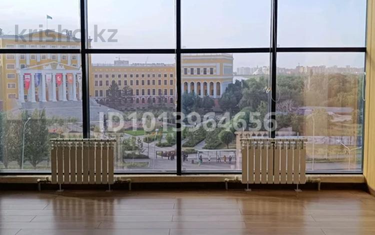 Офисы · 1 м² за 11 800 ₸ в Астане, Нура р-н — фото 2