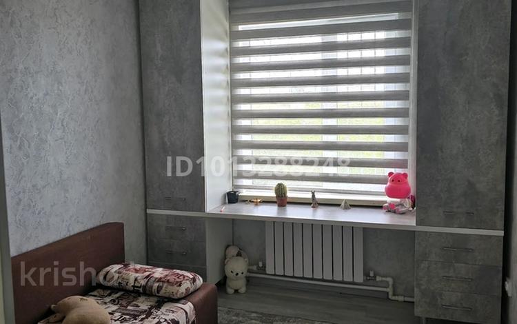 3-комнатная квартира · 47 м² · 5/5 этаж, мкр 5, Есет батыра 103 — Есет батыра алия молдагулова за 14.7 млн ₸ в Актобе — фото 2