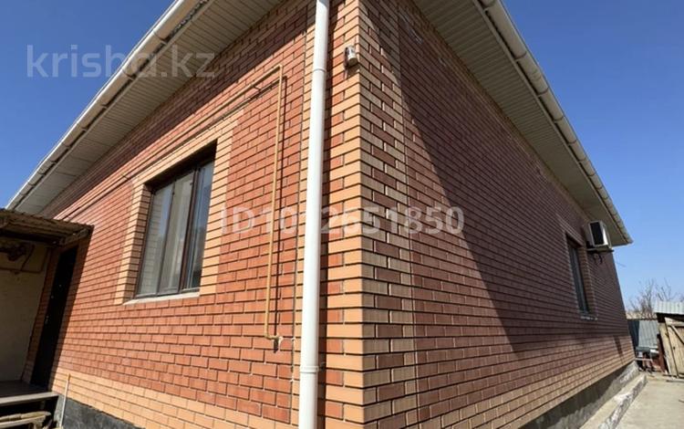 Жеке үй · 4 бөлме · 150 м² · 6 жүзд., Бейбитшилик 14, бағасы: 24 млн ₸ в  — фото 2