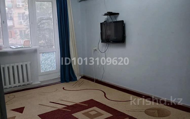 1-бөлмелі пәтер · 30 м² · 2/5 қабат, пгт Балыкши, Қаршымбай Ахмедияров 14, бағасы: 10 млн ₸ в Атырау — фото 2