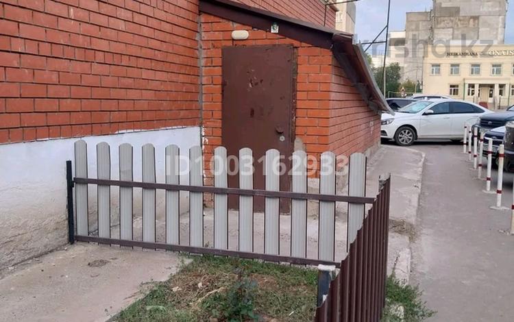 Свободное назначение, офисы, магазины и бутики, салоны красоты, медцентры и аптеки, образование, развлечения · 77 м² за 12.5 млн ₸ в Уральске, мкр Женис — фото 2