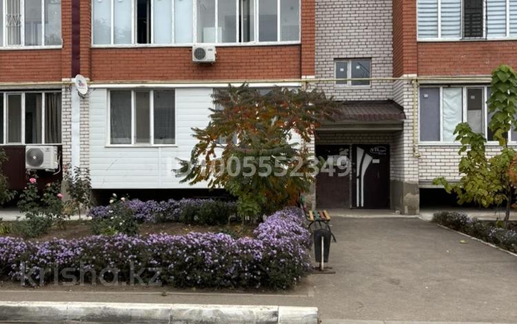 1-комнатная квартира · 47 м² · 2/6 этаж, Акотау 20 — Деповская за 21.5 млн ₸ в Уральске — фото 16