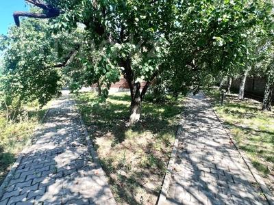 Отдельный дом · 5 комнат · 320 м² · 33 сот., Василия Шукшина 85 за 1.5 млрд ₸ в Алматы, Медеуский р-н