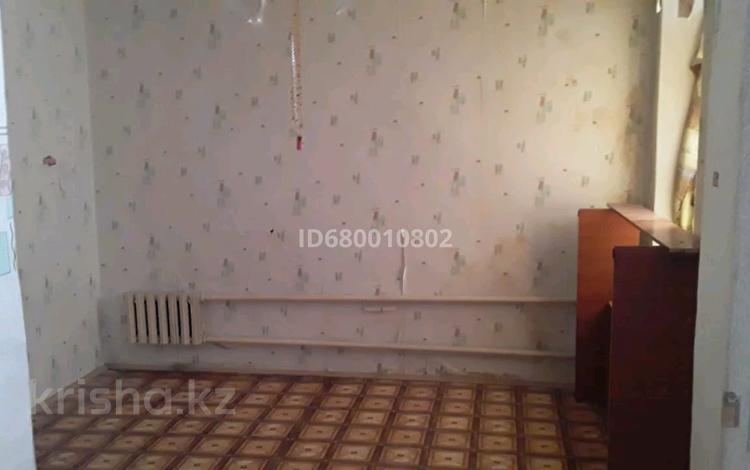 Отдельный дом • 1 комната • 41.5 м² • 2 сот., Молдагулова 16 за 3 млн 〒 в Западно-Казахстанской обл. — фото 2
