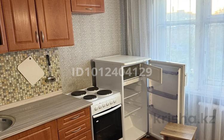 1-бөлмелі пәтер · 30 м² · 4/5 қабат, Б-р Гагарина 14, бағасы: 130 000 ₸ в Усть-Каменогорске, Ульбинский — фото 2