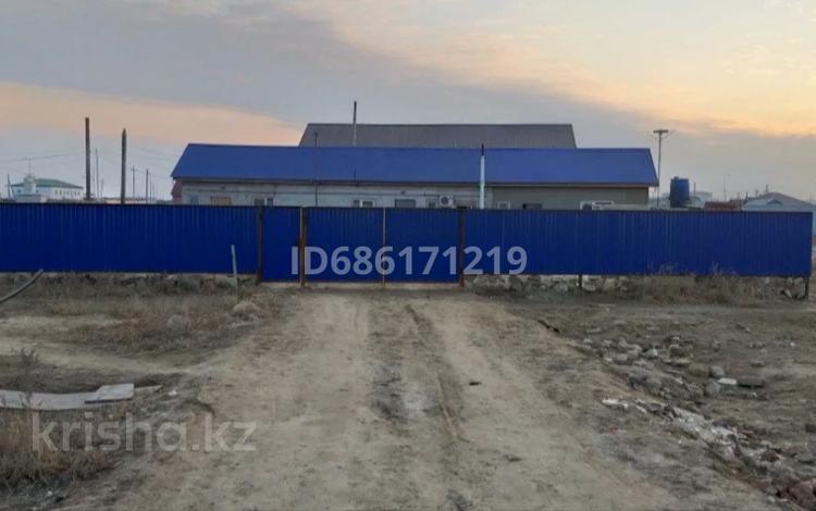Отдельный дом · 3 комнаты · 82.3 м² · 8 сот., пгт Балыкши — Ақжайық за 13 млн 〒 в Атырау — фото 2