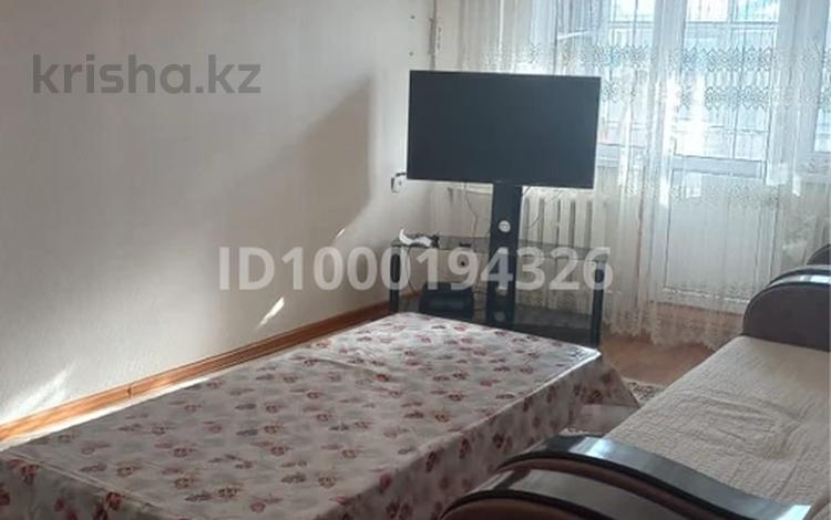 3-комнатная квартира · 65 м² · 5/5 этаж, Акшораева 1 за 6 млн 〒 в Каратау — фото 2