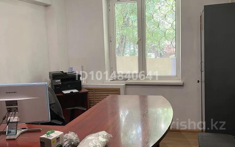 Офисы, магазины и бутики, образование · 40 м² за 69 млн ₸ в Алматы, Ауэзовский р-н — фото 2