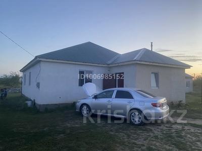Отдельный дом · 4 комнаты · 135 м² · 9 сот., Район Байтерек поселок Байконыс бывш Трекино 8 — улица Бахчевод 8 за 14 млн 〒 в Уральске