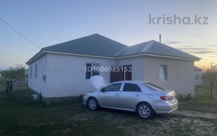 Отдельный дом · 4 комнаты · 135 м² · 9 сот., Район Байтерек поселок Байконыс бывш Трекино 8 — улица Бахчевод 8 за 14 млн 〒 в Уральске — фото 2