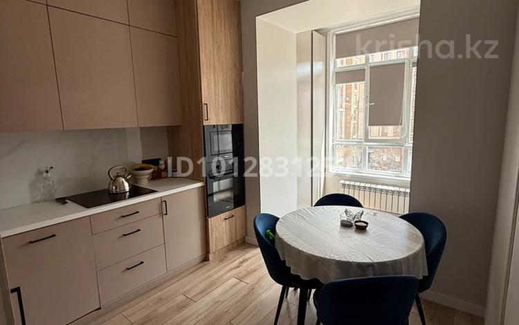 3-комнатная квартира · 90 м² · 4/10 этаж, мкр Юго-Восток, Бауыржан Момышулы 15/2 за 60 млн ₸ в Караганде, Казыбек би р-н — фото 2