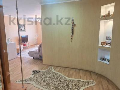 3-бөлмелі пәтер · 92.5 м² · 4/9 қабат, 12 ш/а., бағасы: 31 млн ₸ в Актобе, мкр 12