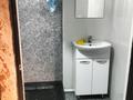1-комнатная квартира · 42 м² · 1/10 этаж, мкр Юго-Восток, Мкр Юго-Восток, мкр Гульдер 1 6 — Район #3# поликлиники за 145 000 ₸ в Караганде, Казыбек би р-н — фото 6