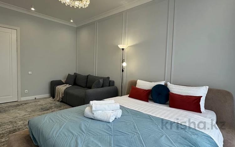 2-комнатная квартира · 80 м² · 5/12 этаж, Розыбакиева 336 — Ескараева за 40 000 〒 в Алматы, Бостандыкский р-н — фото 2