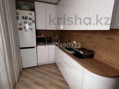 3-комнатная квартира · 50 м² · 3/3 этаж, Саяхат 17 за 17.5 млн 〒 в Щучинске