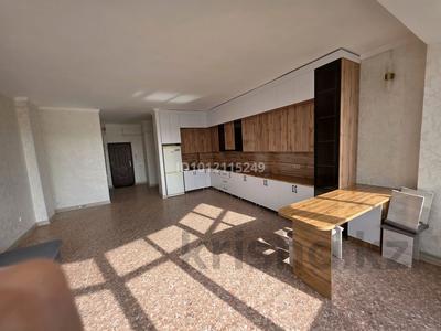 3-комнатная квартира · 102 м² · 4/7 этаж, Ж/к Атшабар 17/2 за 200 000 ₸ в Таразе