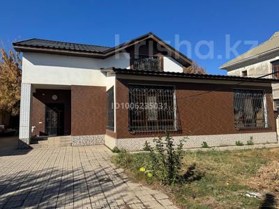 Отдельный дом · 5 комнат · 200 м² · 200 сот., мкр Шапагат-2 гулистан 3 — Микрорайон шапагат 2 , улица гулистан 3 за 100 млн ₸ в Шымкенте, Каратауский р-н