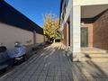 Отдельный дом · 5 комнат · 200 м² · 200 сот., мкр Шапагат-2 гулистан 3 — Микрорайон шапагат 2 , улица гулистан 3 за 100 млн ₸ в Шымкенте, Каратауский р-н — фото 7