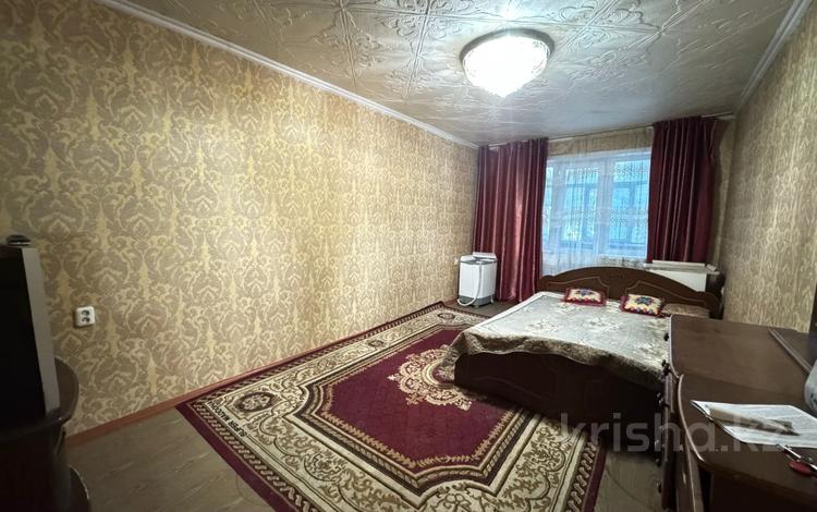 1-комнатная квартира · 31 м² · 2/5 этаж, ул. Абая за 5.5 млн ₸ в Темиртау — фото 2