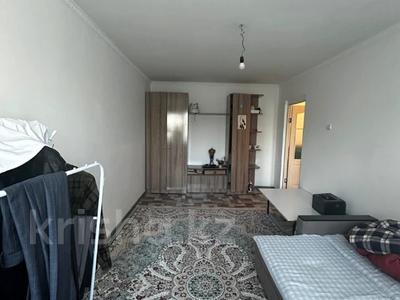 1-комнатная квартира · 33 м² · 5/5 этаж, мкр Аксай-2, Толе би за 24.5 млн ₸ в Алматы, Ауэзовский р-н