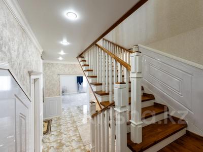 Отдельный дом · 4 комнаты · 345.1 м² · 10 сот., мкр Уркер за 145 млн ₸ в Астане, Нура р-н